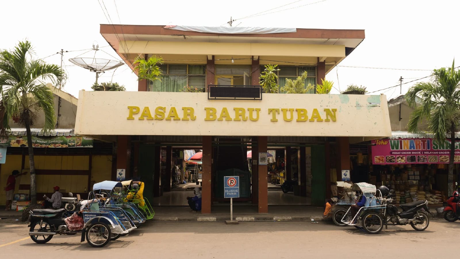 Directory of Life: The Harmony of Tradition and Living Heritage at Pasar Baru Tuban